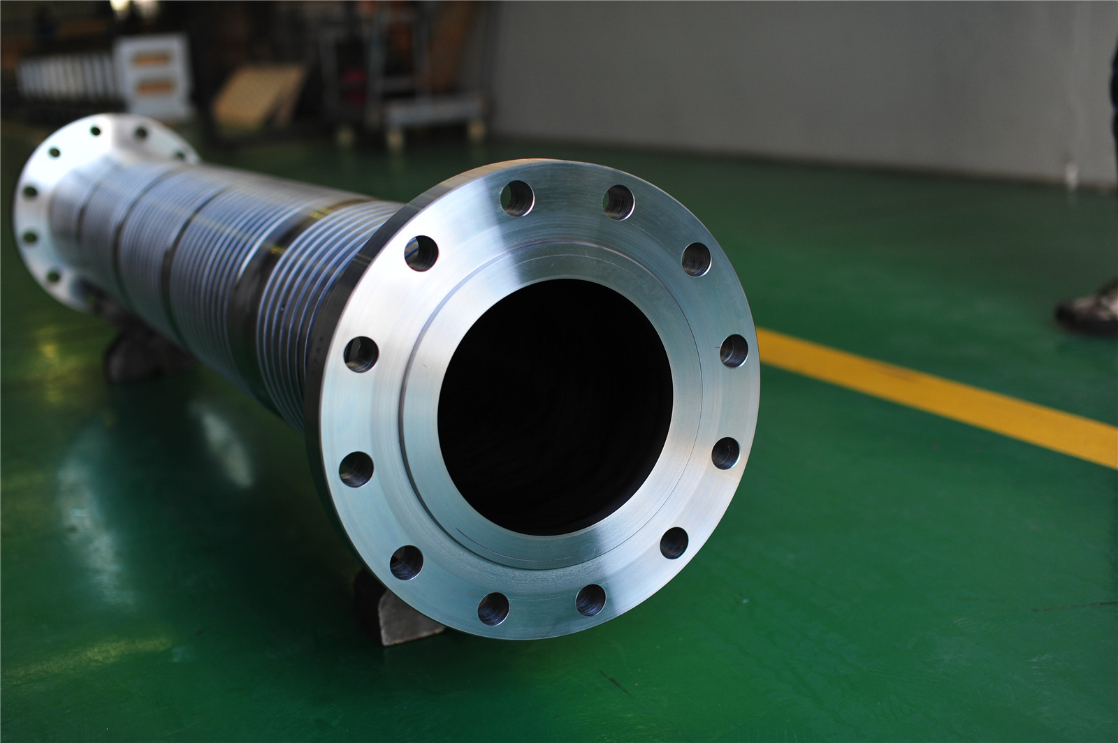 Covid-19, onu tərk et və ya onunla yaşayın!